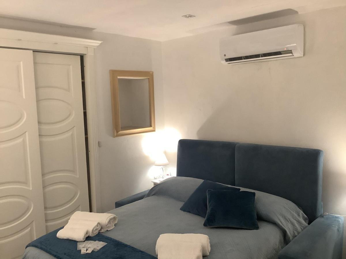 Tinnyhouse Napoli Eksteriør billede
