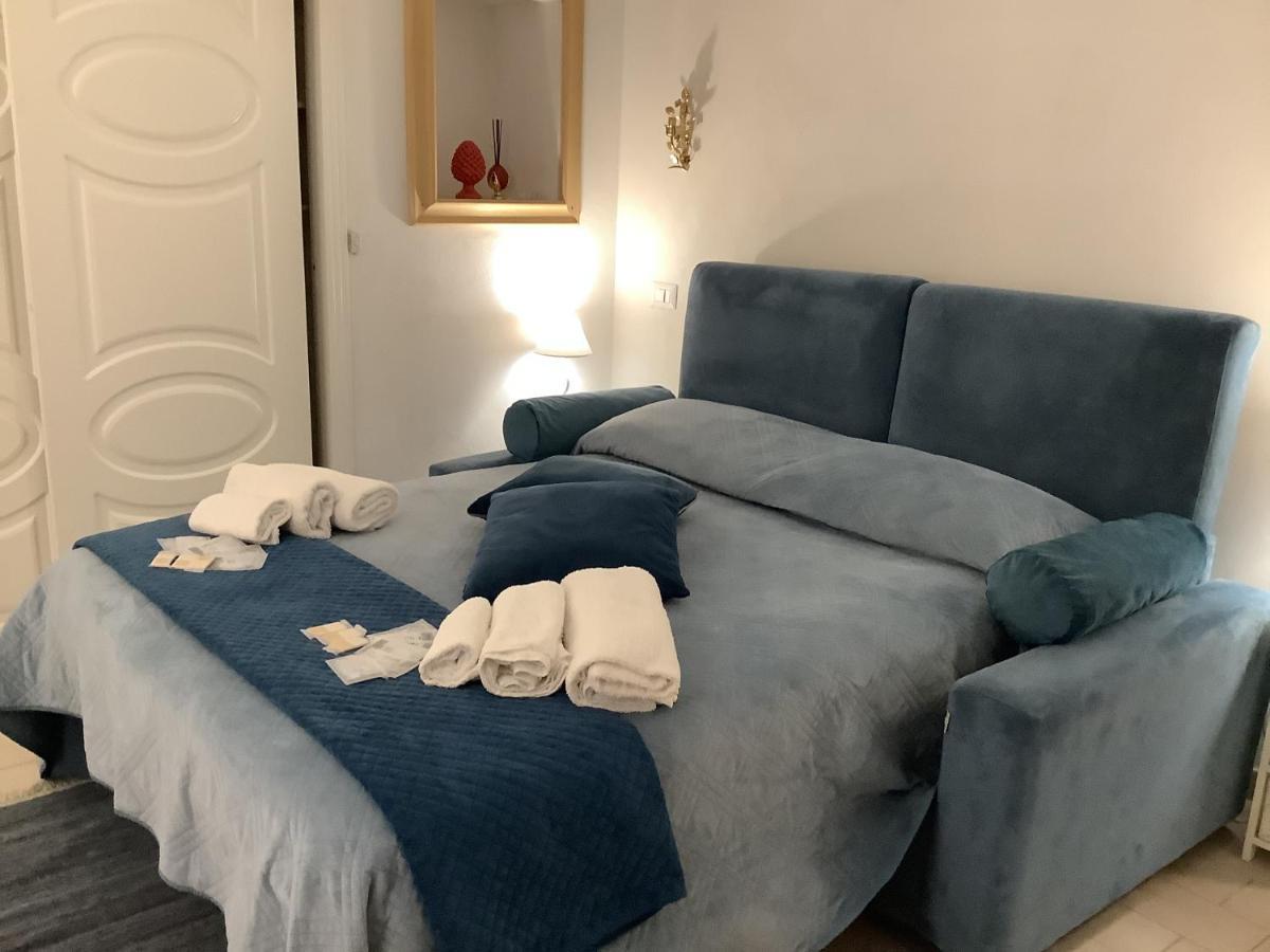 Tinnyhouse Napoli Eksteriør billede