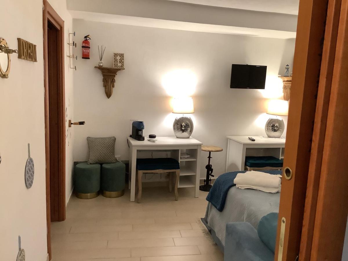 Tinnyhouse Napoli Eksteriør billede